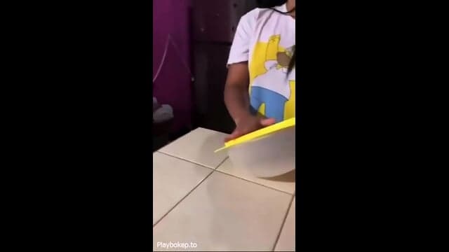 Ketahuan Tetangga Saking Enaknya Dientot